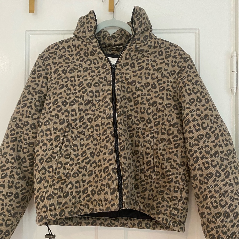 Animal print puffer jacket